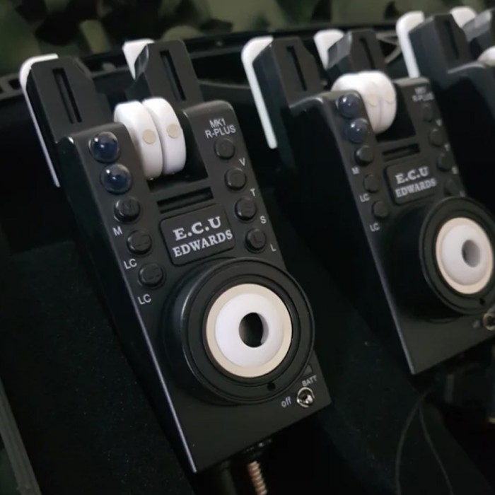 Edwards Custom Upgrades MK1 R-Plus 3 Rod Remote Bite Alarm Set - White Trim Edition - Image 2